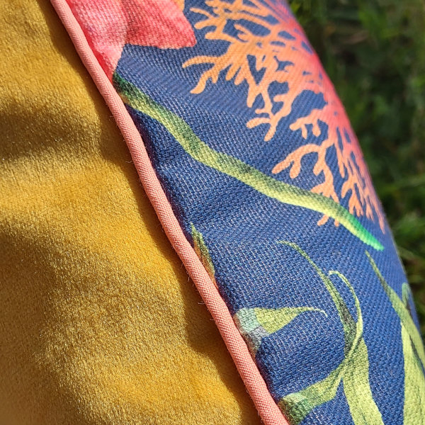 coussin fond marin jaune détails textiles
