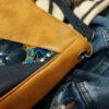sac maho millepora côté bleu jaune féminin pièce unique sac bandoulière simili velours besace pratique zippée artisan d'art sac créateur
