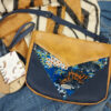 sac maho millepora face bleu jaune féminin pièce unique sac bandoulière simili velours besace pratique zippée artisan d'art sac créateur