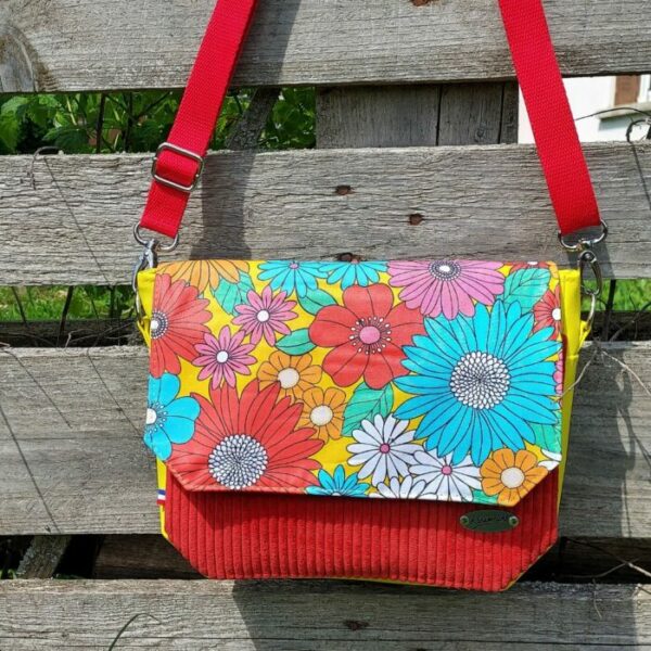 Sac SwapMe tetra spring face rouge rabat face fleuri