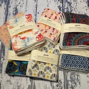 lot de 7 lingettes lavables motif divers artisanale en coton et bambou. outel